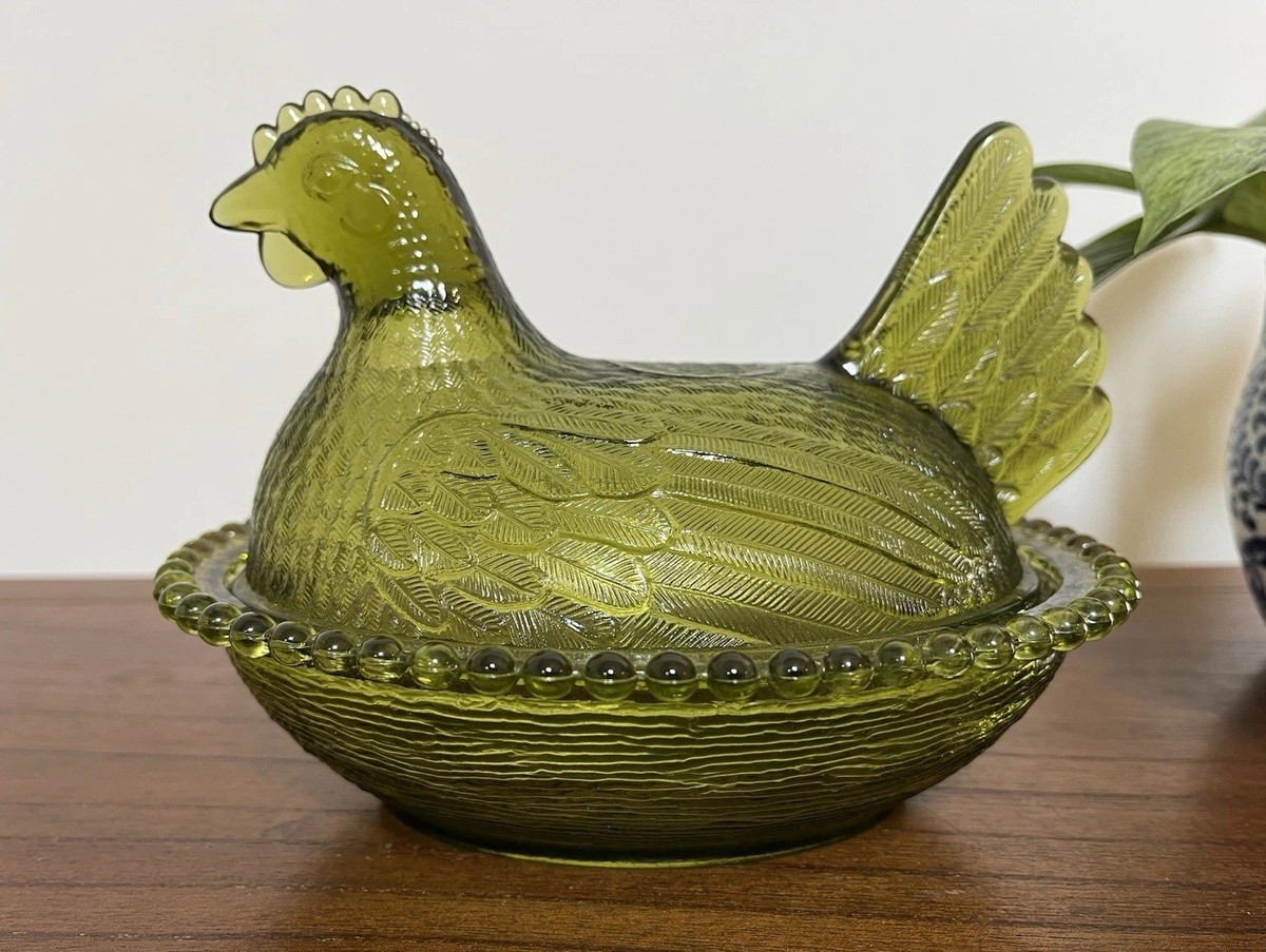 Indiana Glass 1970's Olive Green Hen on Nest with Beaded Edge 7