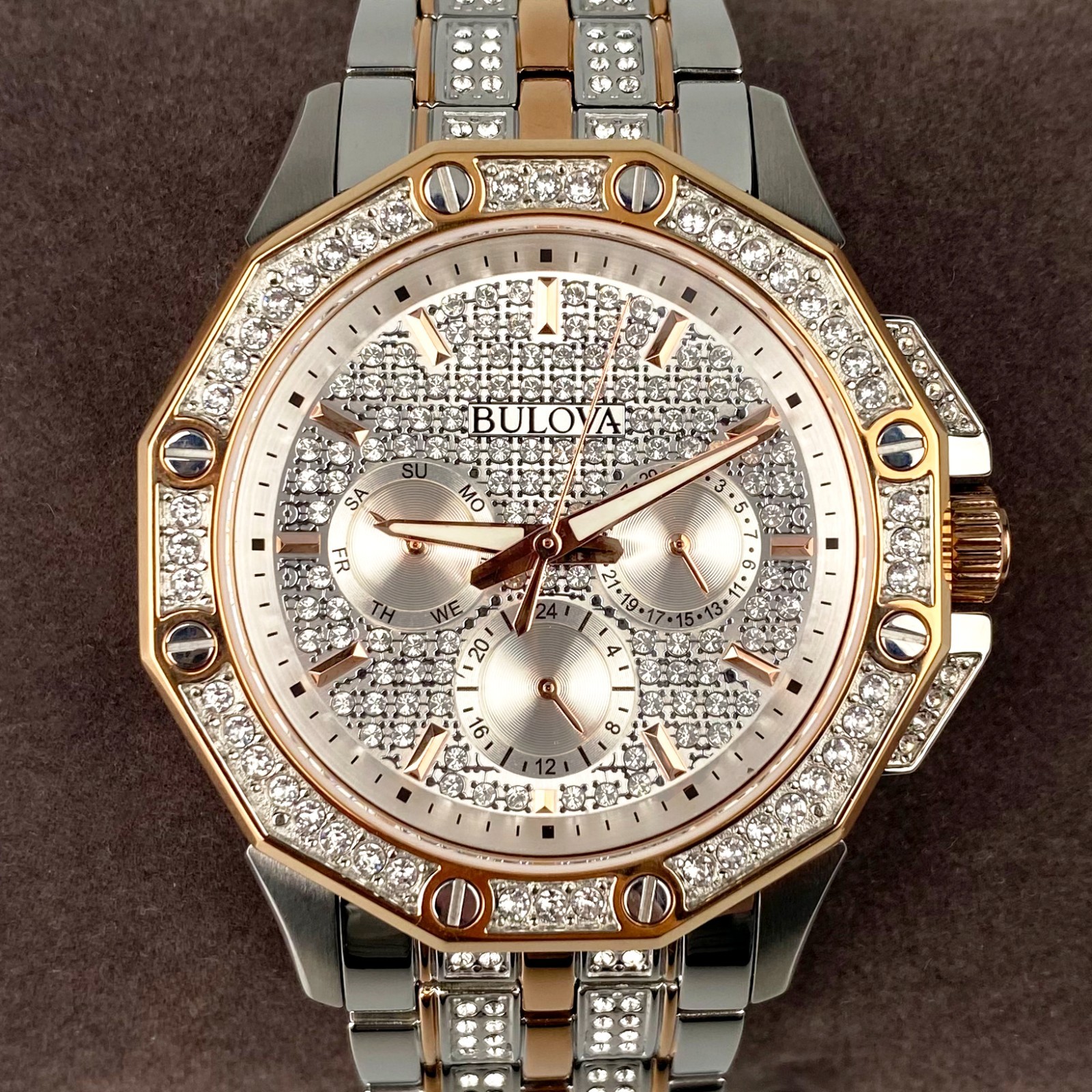 Bulova Octava Quartz Watch 41.5mm Crystal White Dial Two Tone Men's Watch 98C133