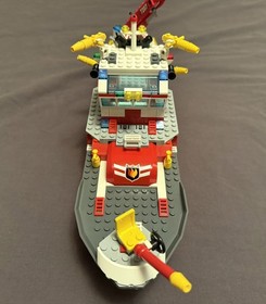 LEGO CITY 7207 FIRE BOAT 100% Complete MINT 