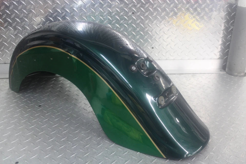 1999 KAWASAKI VULCAN 1500 VN1500G NOMAD REAR WHEEL FENDER 35022-5039-E9 - Image 3 of 4