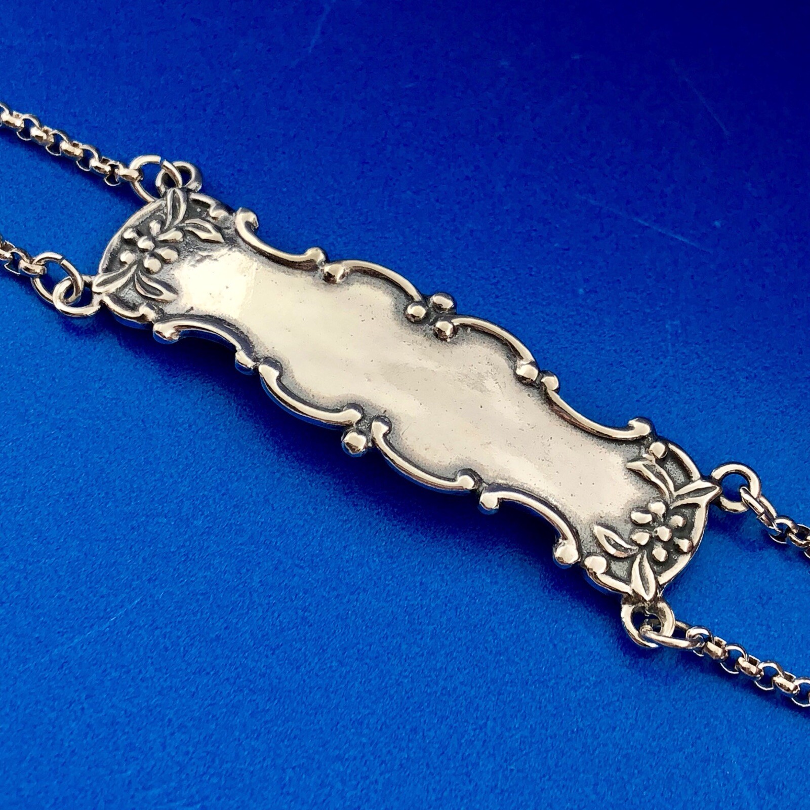 Retro Foree Sterling Silver Floral Scroll Luggage Tag… Gem