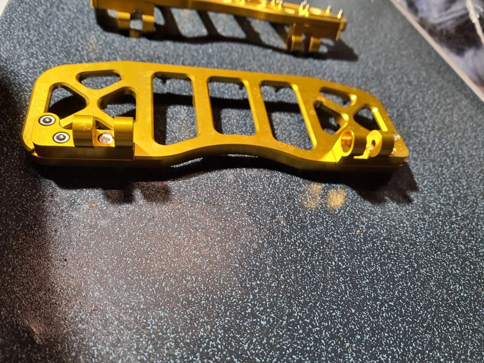 Picture 7 of 24