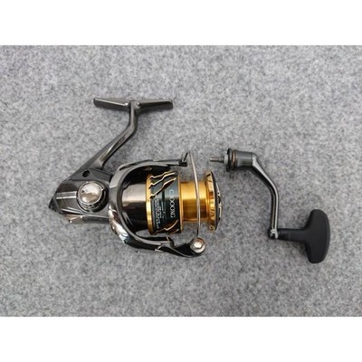 SHIMANO 20 TWIN POWER C3000XG Spinnrolle