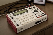 Akai MPC 1000 Digital Sampler Sequencer