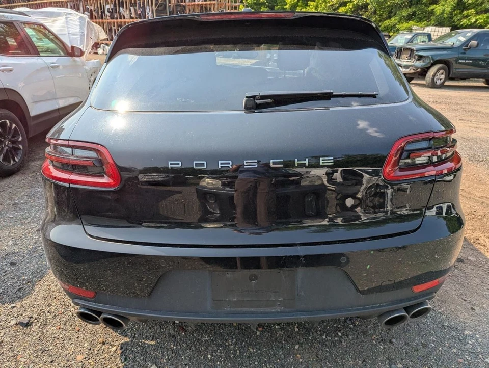 (LOCAL PICKUP ONLY) Passenger Right Fender Fits 15-23 PORSCHE MACAN 781266 - Image 3 of 4