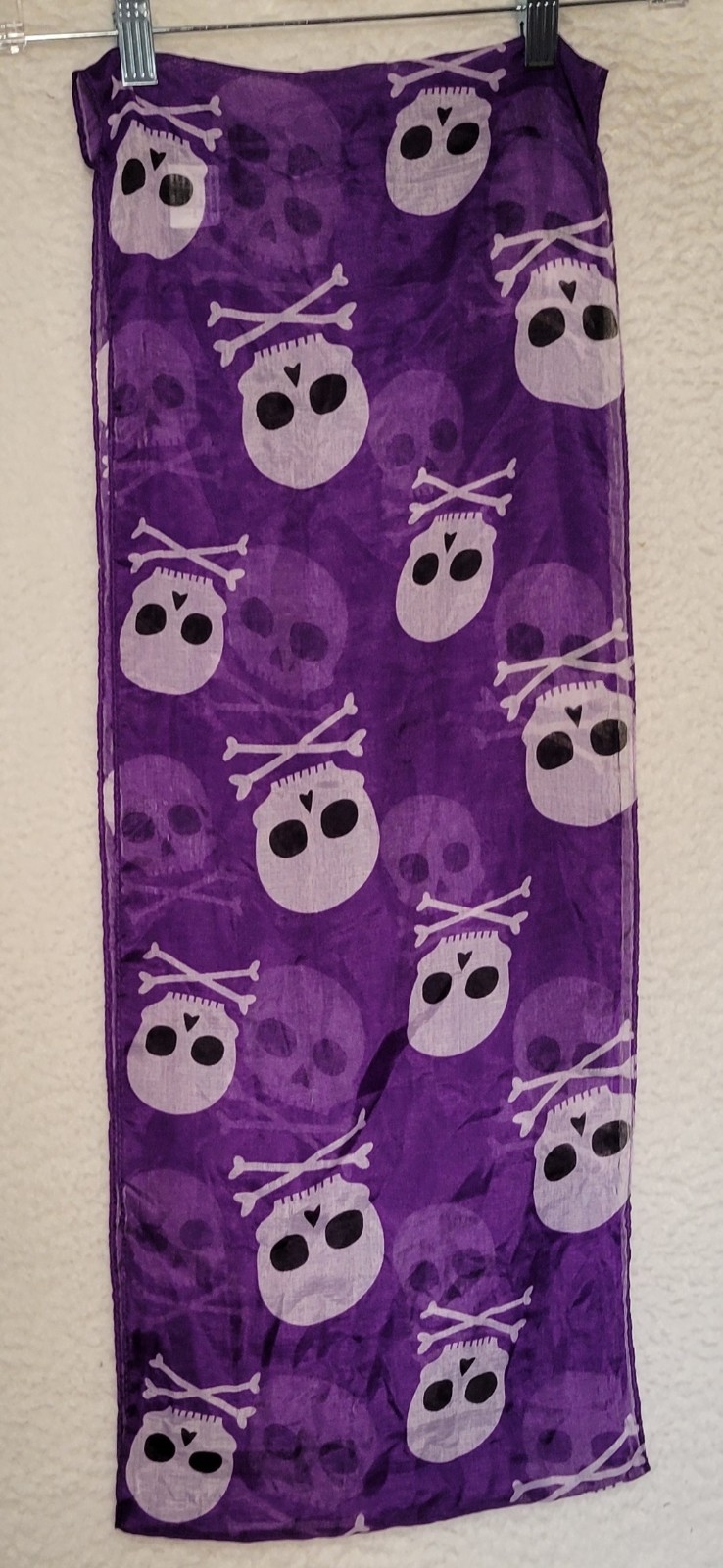 Skull & Crossbones Infinity Loop Halloween Scarf … - image 1