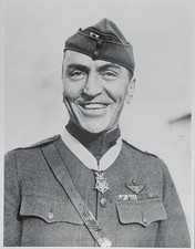 Eddie Rickenbacker war uniform receives a belated Congressional Medal Old Photo