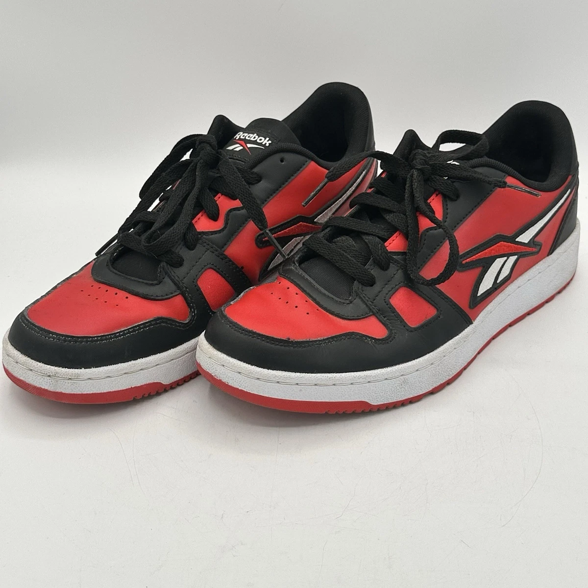 Reebok Resonator Low Black Vector Red for Sale  display picture 1