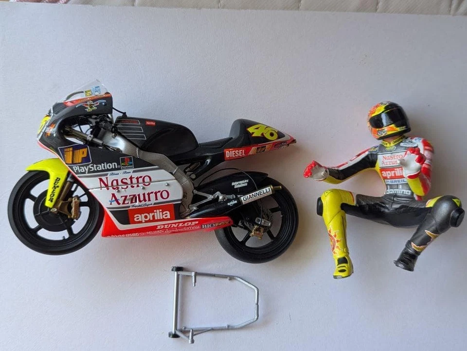 Minichamps Aprilia 250cc Rossi Wgp Motogp Diecast Model Motorcycle Collectible - Image 2 of 3