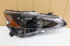 2023-2026 NISSAN ALTIMA RIGHT HEADLIGHT BLACK LED (OEM)
