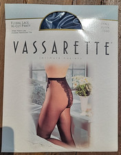 VASSARETTE INTIMATE HOSIERY/FLORAL LACE Hi-CUT PANTY in Black 7640 Small 1990's