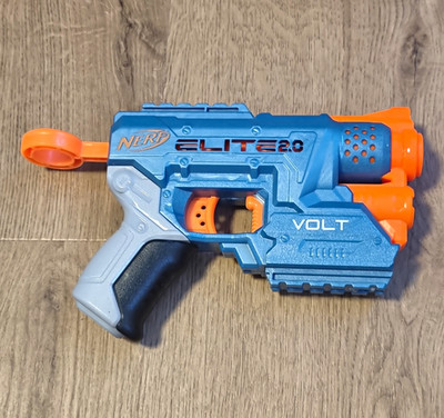 NERF Elite 2.0 Volt Dart-Blaster Ohne Zubehör