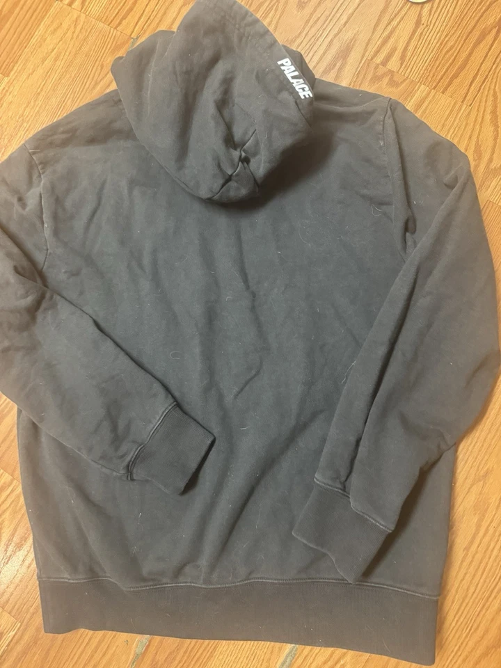 Palace Sudadera con Capucha Negra Grande Usada en Excelente Condición Foto 2 de 4