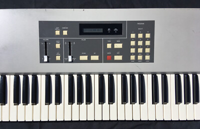 Akai Professional AX73 Programmable Polyphonic Analog Synthesizer