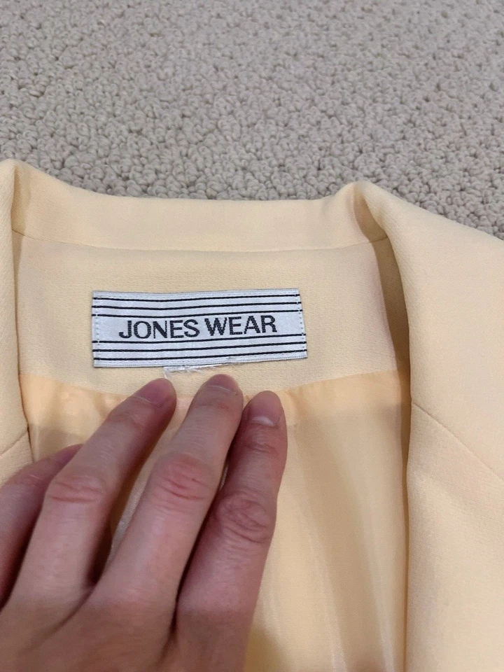 jones wear women 2- piece dress suits size fits like L - Image 4 of 4