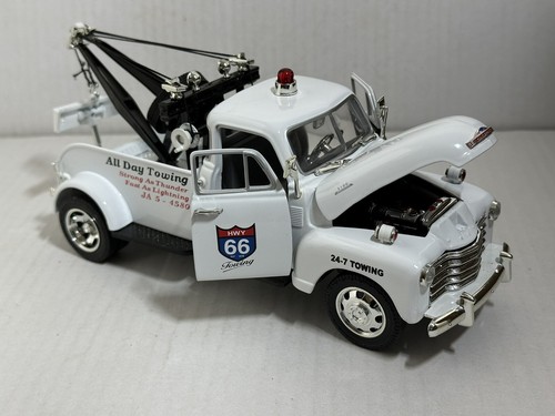 JADA SHOWROOM 1953 CHEVY WRECKER TOW TRUCK WHITE 1:24 DIECAST MODEL NEW NO BOX - Picture 12 of 12
