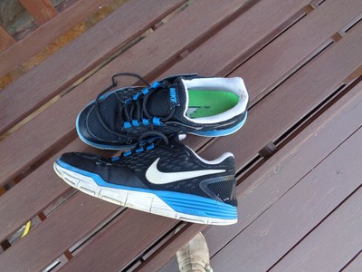 how to clean nike frees