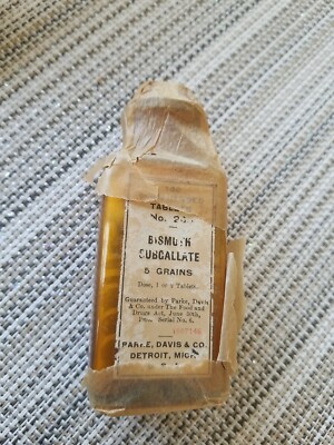 NOS 1910s Vintage Amber Medicine Bottle Parke Davis Bismuth Subgallate