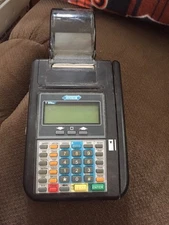 HYPERCOM T7PLUS CREDIT CARD PAYMENT TERMINAL P/N 010218-046 ZD