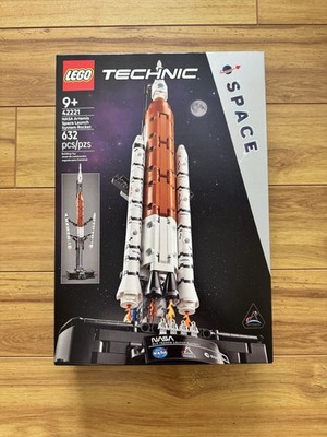 Brand New Sealed - LEGO Technic NASA Artemis Space Launch System Rocket 42221