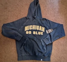 University Of Michigan GO BLUE Colosseum Hooded Sweatshirt NWT Navy Size Small 