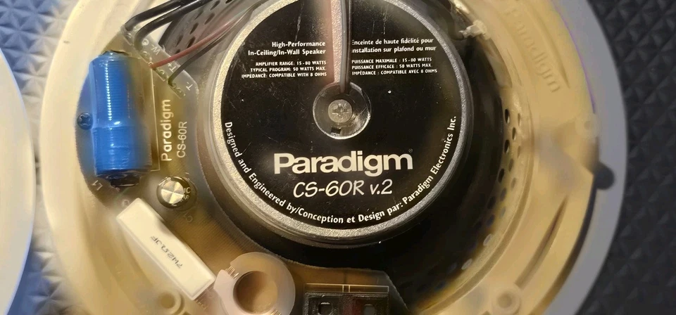 Altavoz estéreo de pared/techo Paradigm CS-60R v2 - Usado, funciona sin soportes Foto 2 de 4