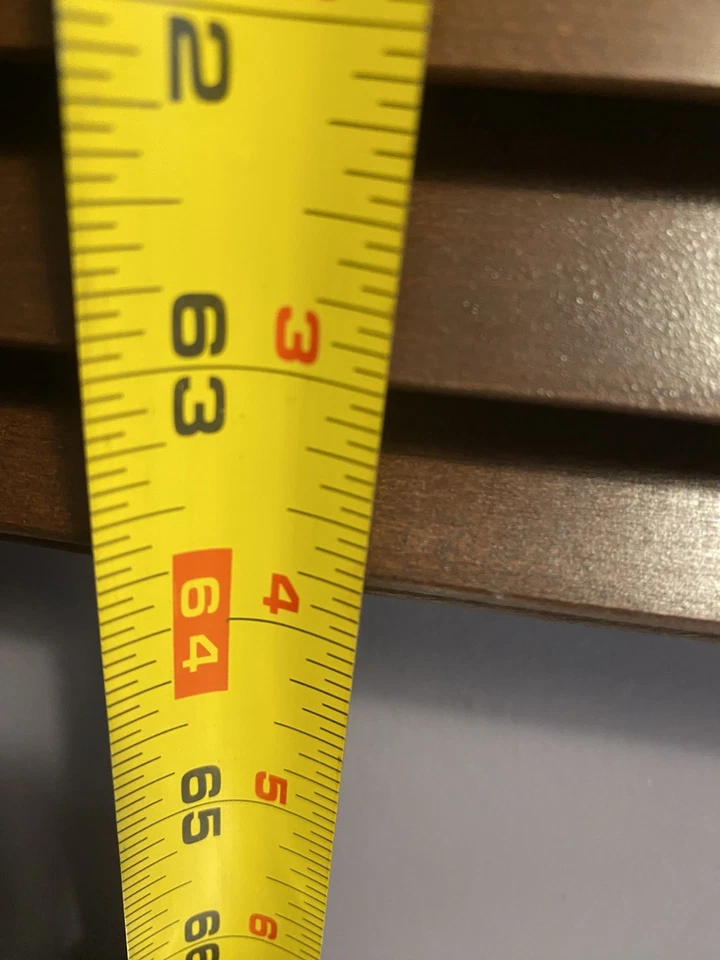 Persiana de ventana de madera real JCPenney | Listones de 1" | 32” x 64” | Soportes | Mancha de cerezo Foto 3 de 4