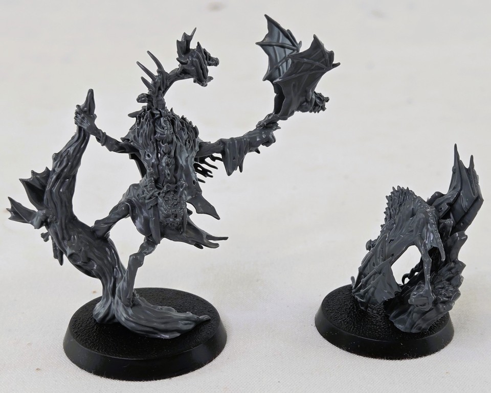 Games Workshop Warhammer - Flesh-Eater Courts: High Falconer Felgryn (Age Of Sigmar)