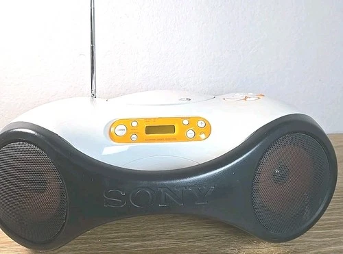 Sony ZS-X1 Sports Portable Boombox AM/FM CD Player Radio TESTED Vintage Y2K 2000