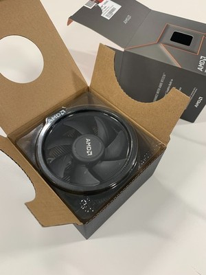 AMD Wraith Stealth Socket AM4 Cooler with Aluminum Heatsink - 712-000052