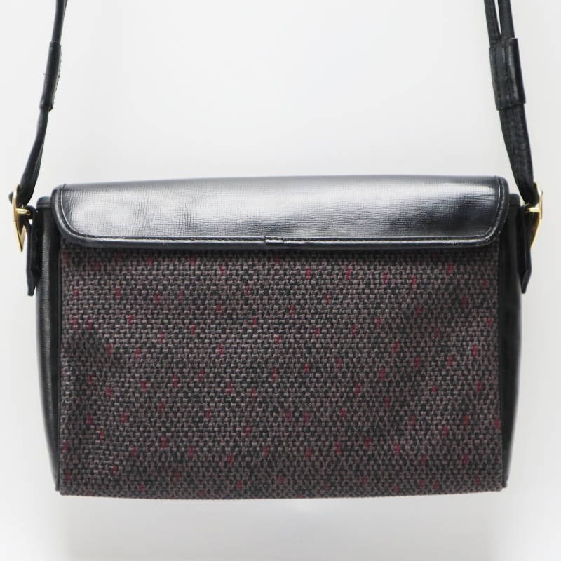 Borsa a tracolla Yves Saint Laurent YSL logo placca PVC pelle grigio nero usata