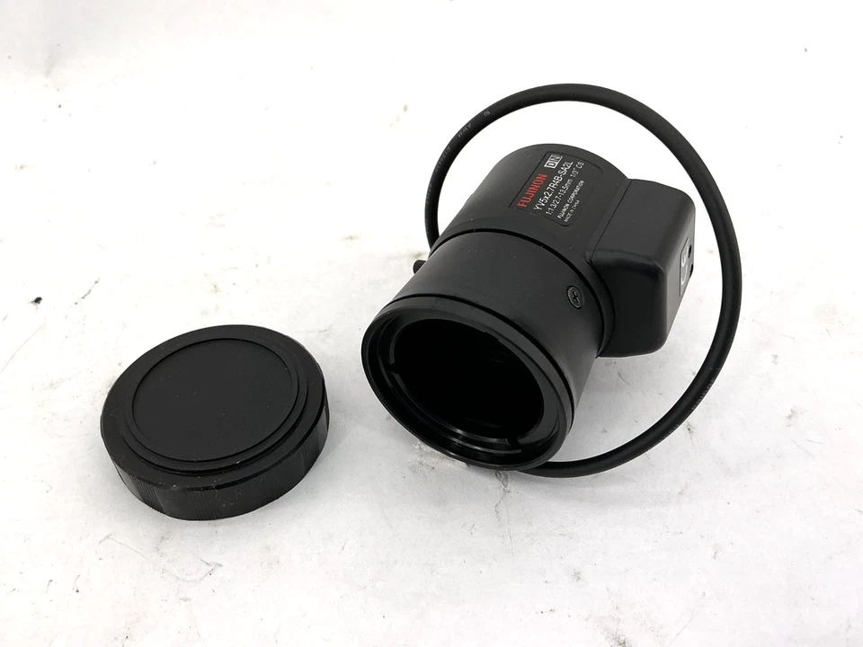 New Fujinon YV5X2.7R4B-SA2L Fujinon Lens CS Varifocal 1:1.3/2.7-13.5mm 1/3 - Image 4 of 4
