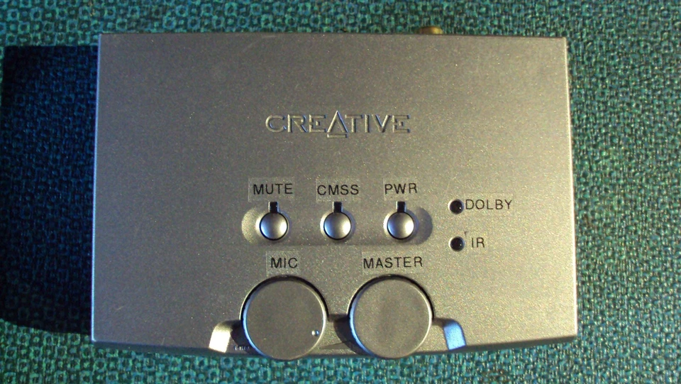 Creative Switching Adapter, Creative Master Volume Control with Cord - Image 2 of 4