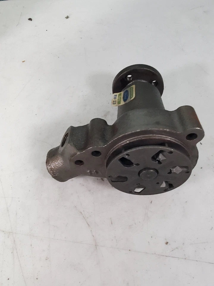 Bomba de agua para Ford Fairmont 1978 vintage número D8BZ-8501-AX remanufacturada Foto 4 de 4