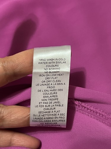Adelyn Rae Gr. XS Surplice V-Ausschnitt kurz Flatterärmel gerafftes Mieder Midikleid - Bild 12 von 13
