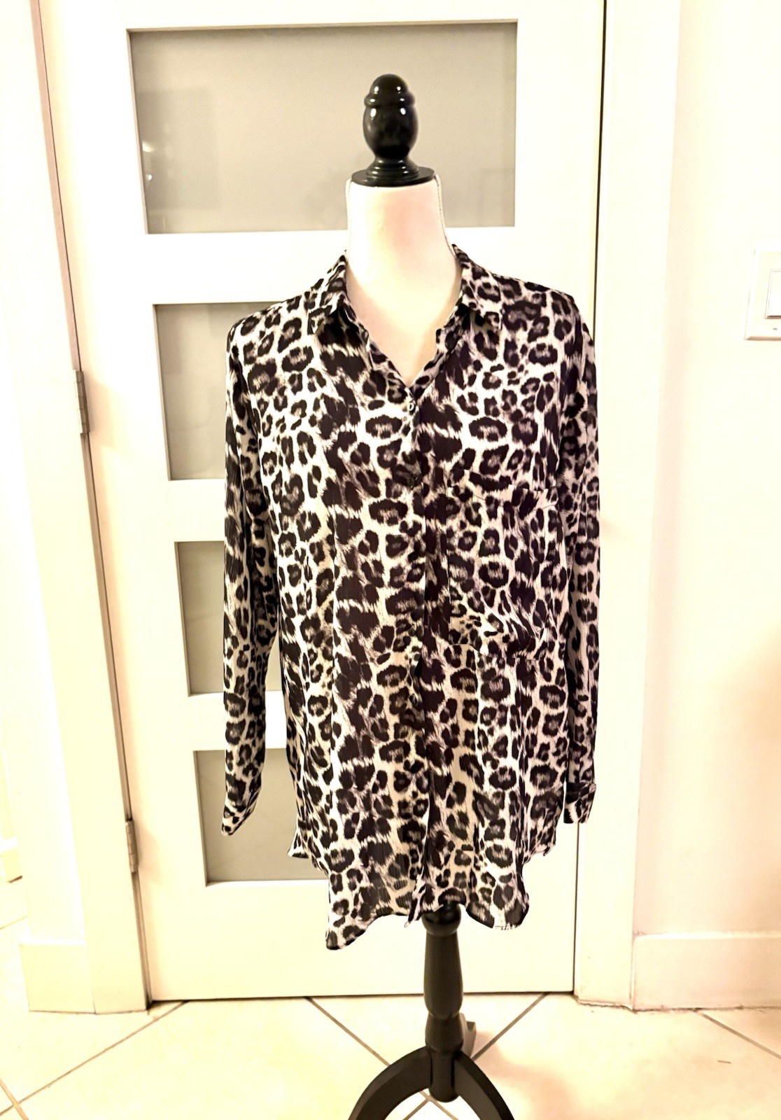 ZARA Leopard Print Collared Button Long Sleeve Bl… - image 2