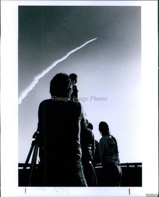 1984 Space Shuttle Discoverys Contrails Seconds At Launch Aerospace Photo 8x10