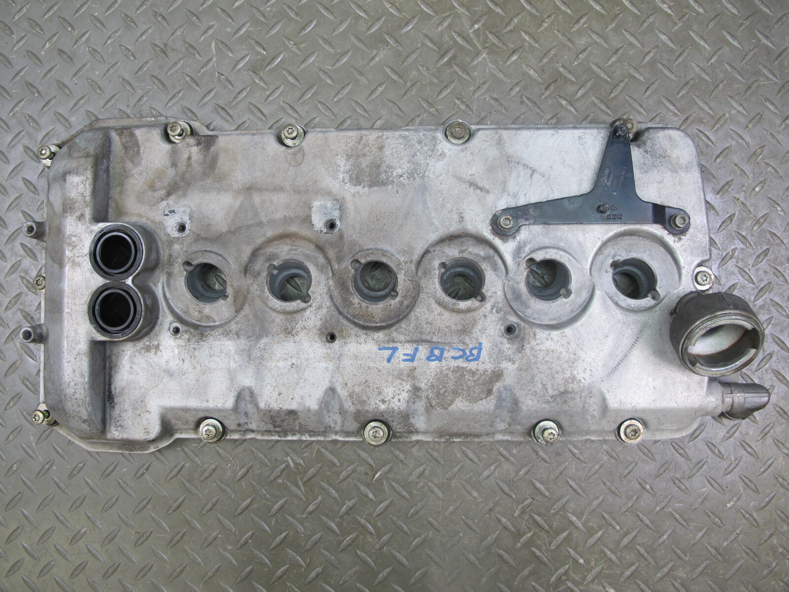 03-12 BENTLEY CONTINENTAL GTC GT 6.0L ENGINE LEFT CYLINDER HEAD VALVE COVER