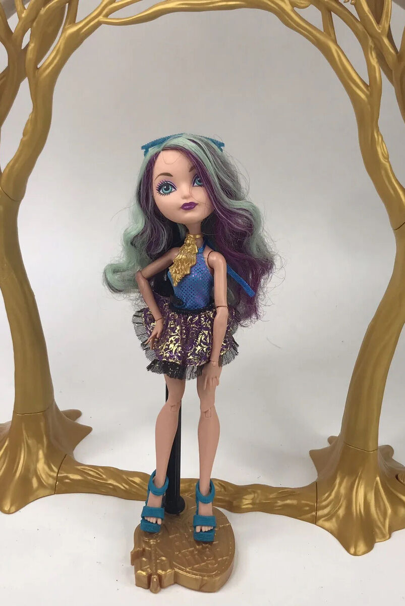 Ever After High  Conheça Madeline Hatter 