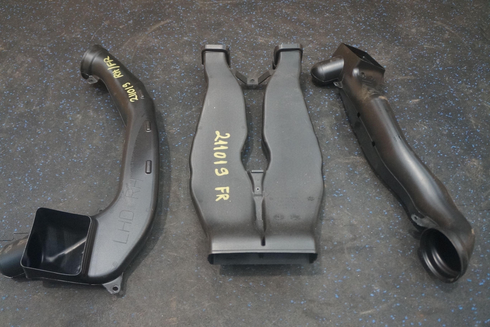 Set 3 Front HVAC Air Duct Channel Vent 64229156892 OEM Rolls Royce Series I 2010