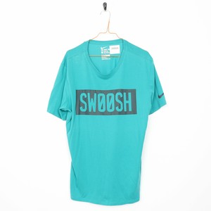 nike t shirt big logo