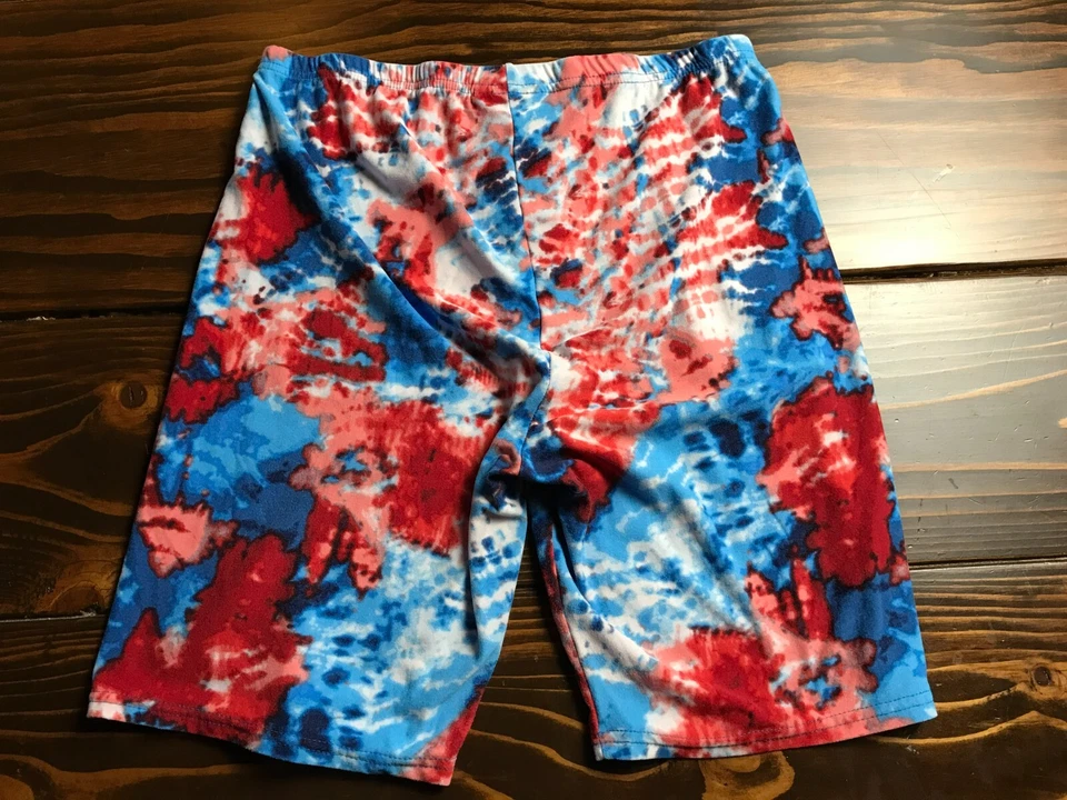 Shorts Bobbie Brooks, Feminino Tamanho Grande, Azul Branco Vermelho, Tie Dye, Lounge/Sleep - Imagem 2 de 4