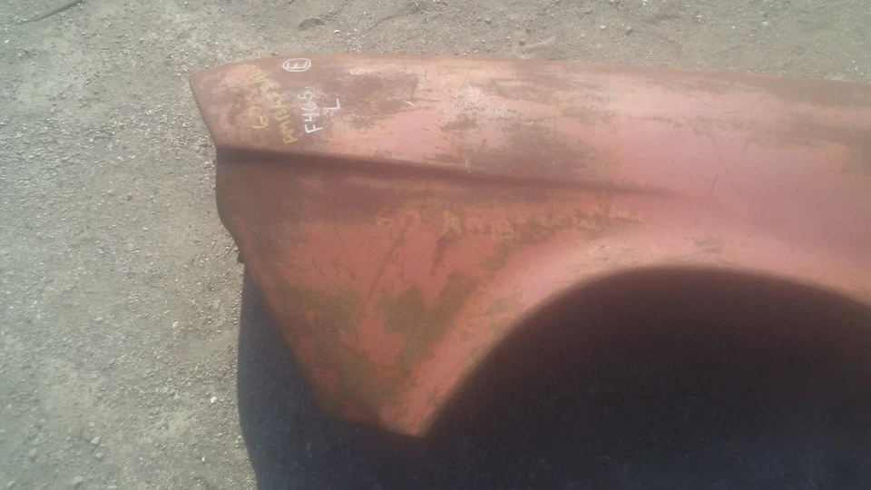 Guardabarros delantero izquierdo AMC RAMBLER CLASSIC 1960 OEM NOS F465 Foto 3 de 4