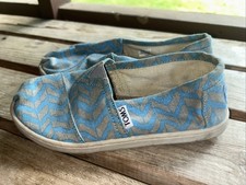 TOMS Tiny Kids Aqua Chevron Slip Ons Size 1