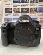 Canon 5DS 90% New and 50mm Lens EF 50mm
