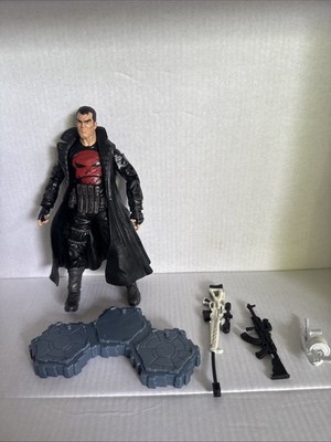 The Punisher Marvel Legends Figure Epic Heroes Red Skull Variant 2012 With Extra