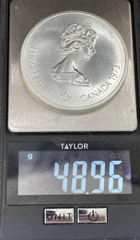 World Map .Canada 1973 10 Dollars Commemorative Coin - Montreal Olympics Variety