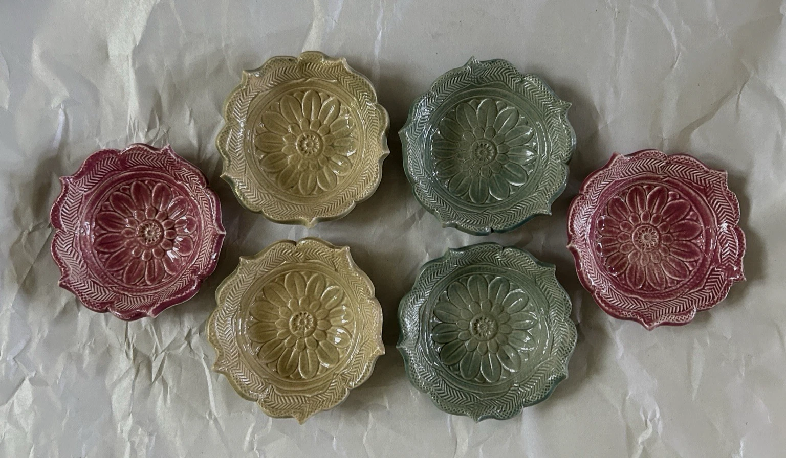 Linda Hicks / Cats Paw Pottery ~ 6 Handmade Butter Pats / Nut Dishes ~ Mint Cond