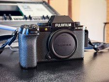 Fujifilm X-S10 X Series Mirrorless Camera Body Only 26.1MP Black