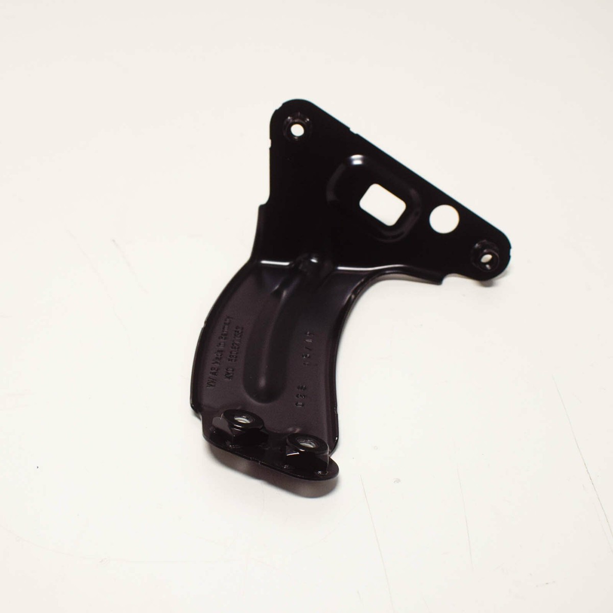 NEW VOLKSWAGEN GOLF MK7 FRONT LEFT FENDER BRACKET 5G0821135C